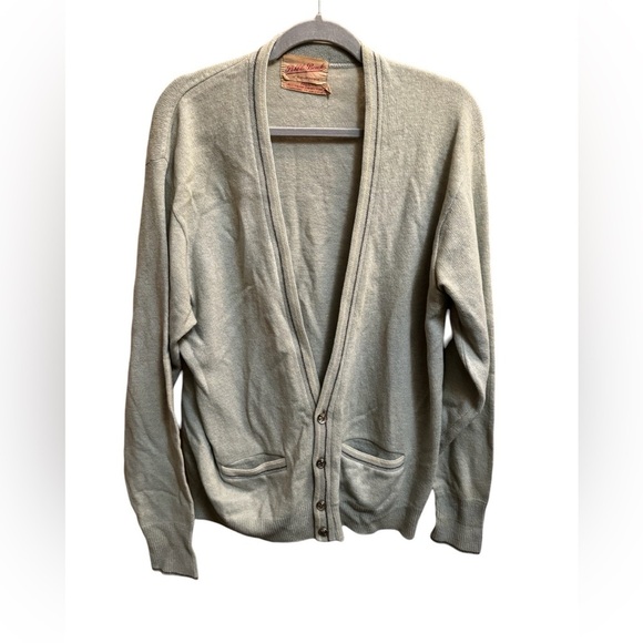 RARE 1960’s VINTAGE PEBBLE BEACH OF CALIFORNIA 100 Lambs Wool Button Up Cardigan - Picture 1 of 14